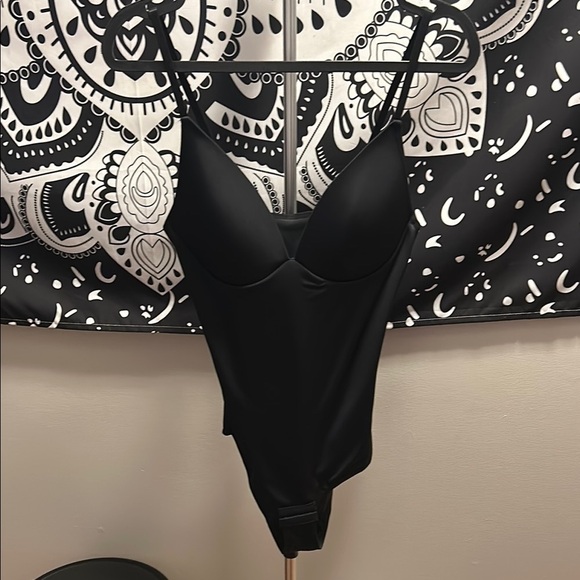 Other - Black Structured bodysuit Bra with Plunge Neckline